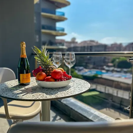 Qoople Royal - Cozy 1-bedroom Διαμέρισμα Αλάνια
